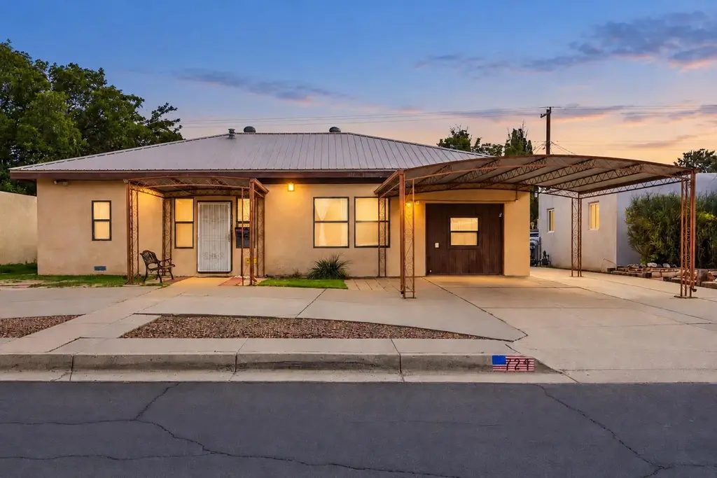724 Arizona Street Se, Albuquerque
