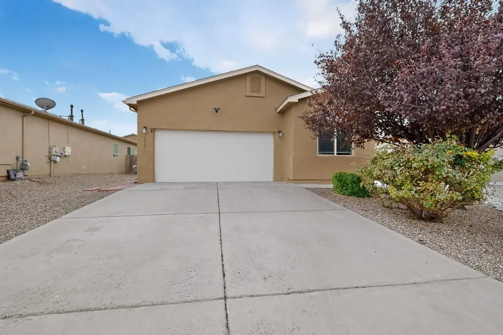 1515 Desert Paintbrush Loop Ne, Rio Rancho