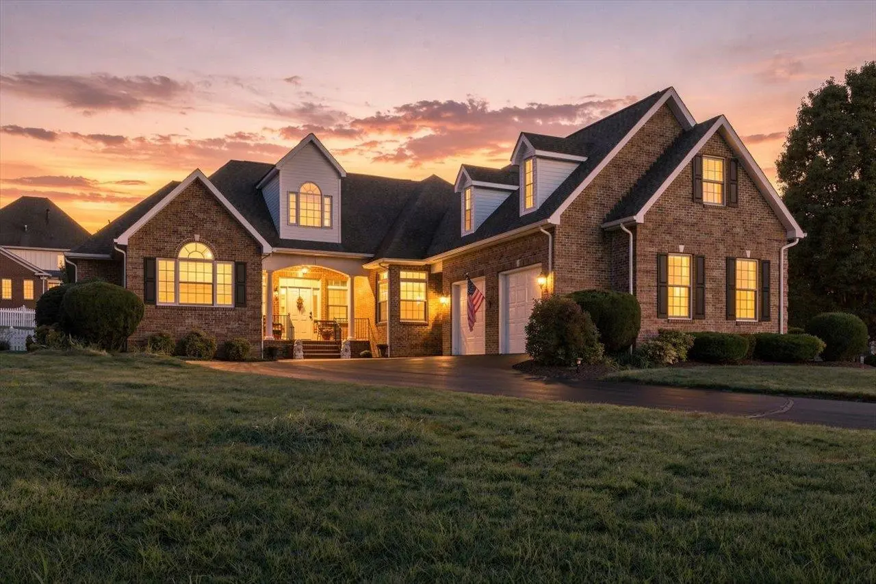 317 Meadow Beauty Ct, Waynesboro