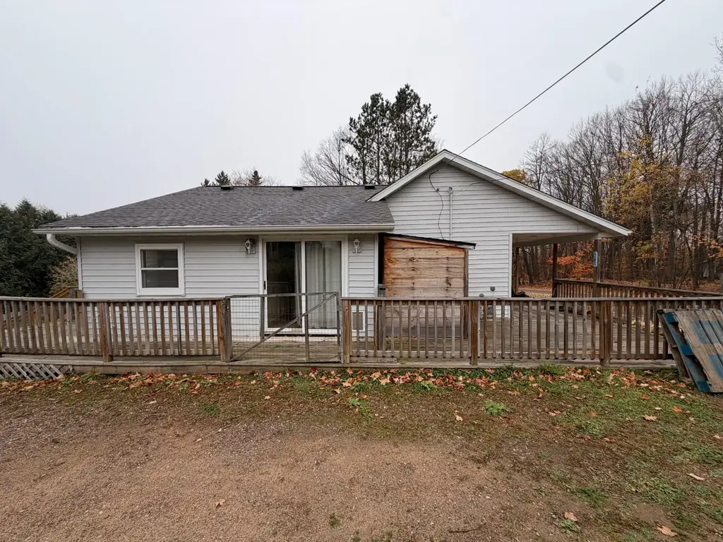 506 E Division St, Crandon