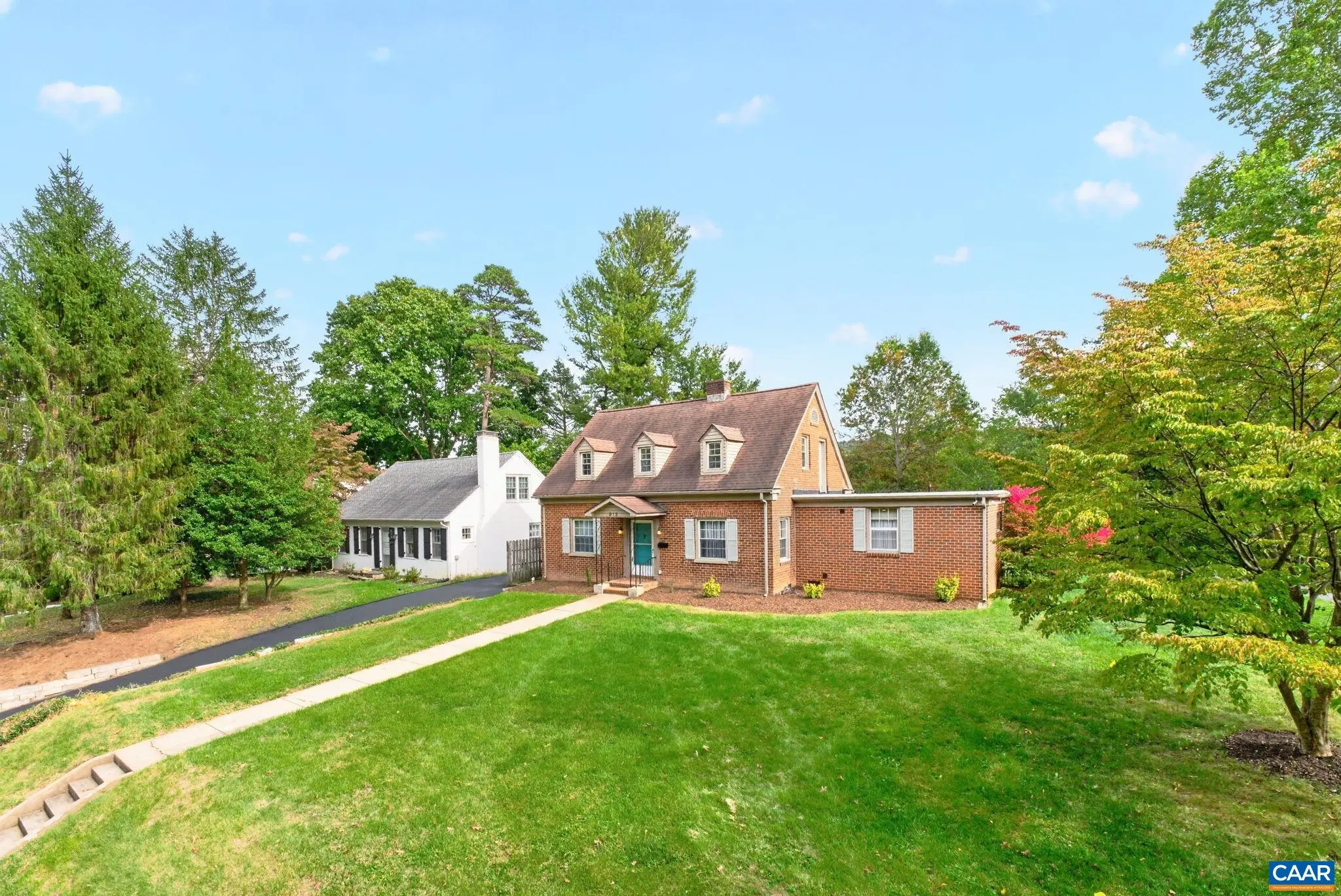 912 Lyndhurst Rd, Waynesboro