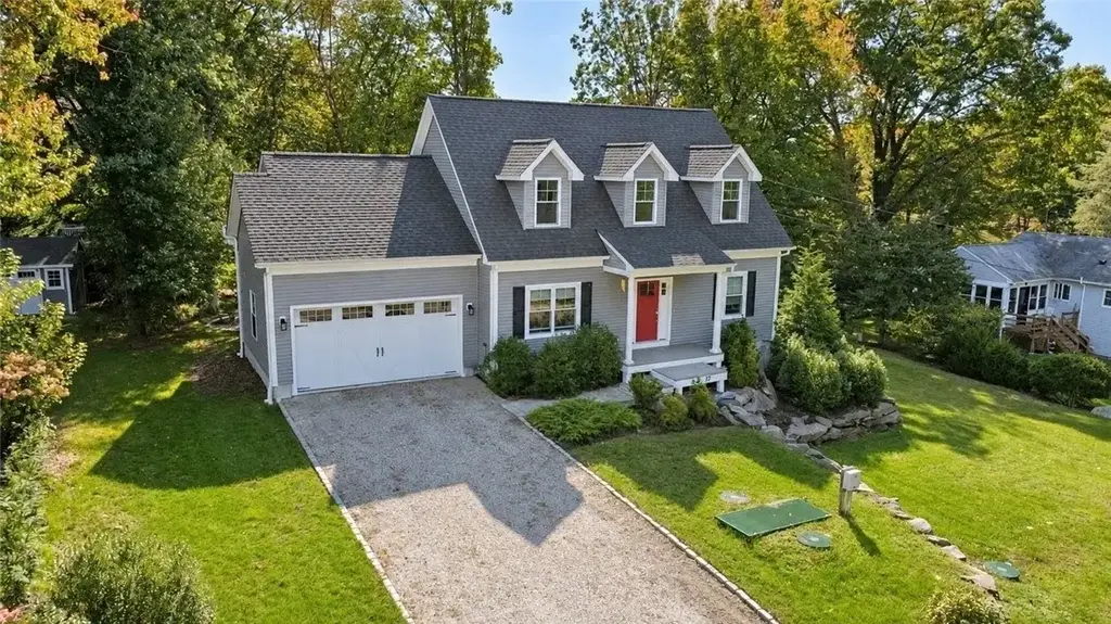 17 Ferry St, Jamestown