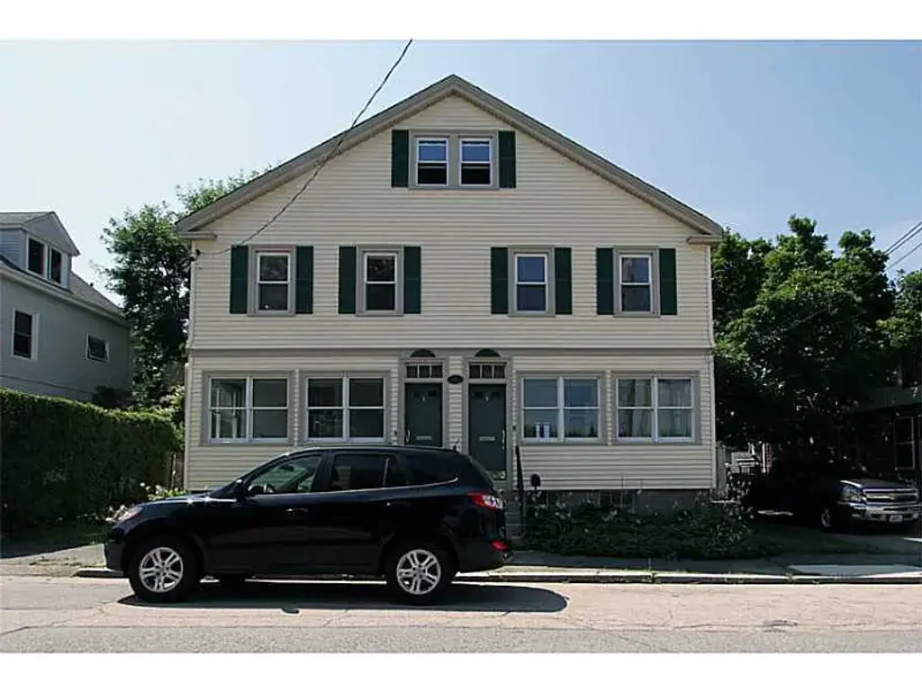 61 East Bowery St # 2, Newport