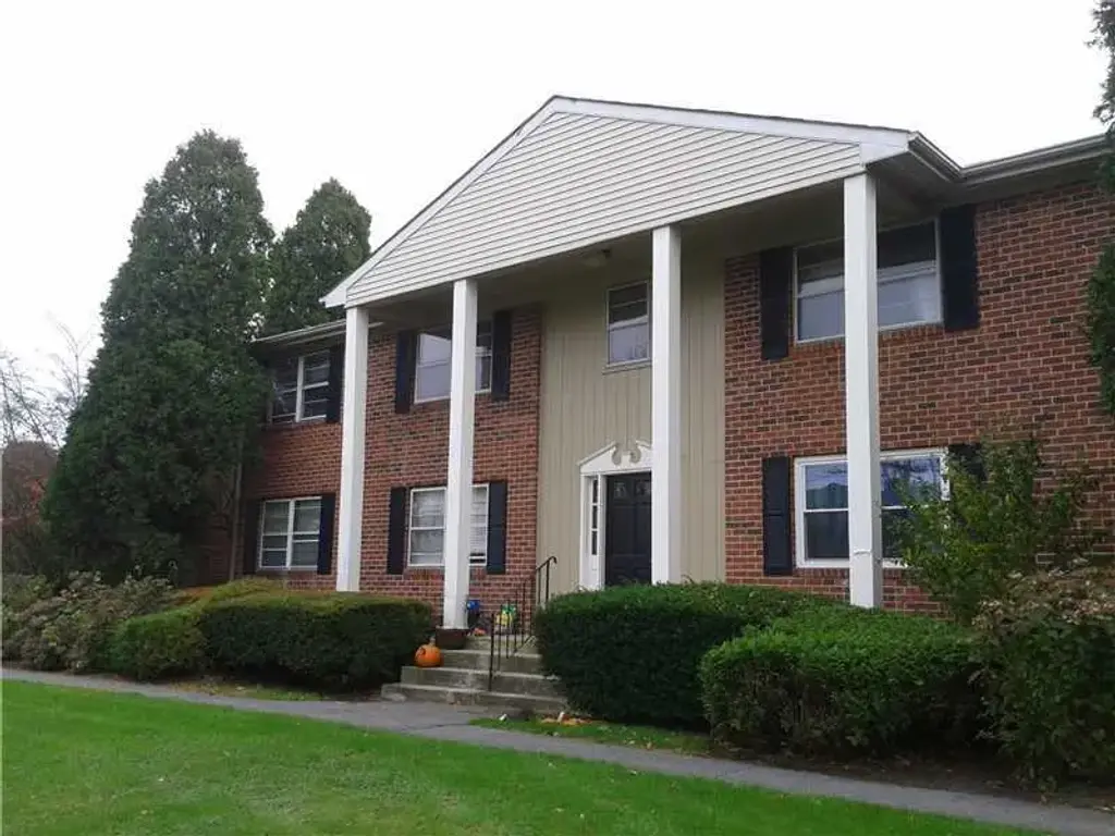 70 Carroll Ave # 708, Newport