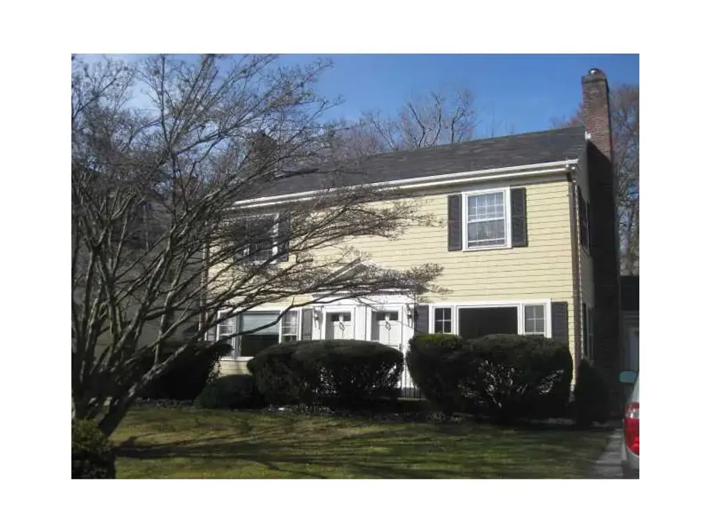 1 Red Cross Ave # A, Newport