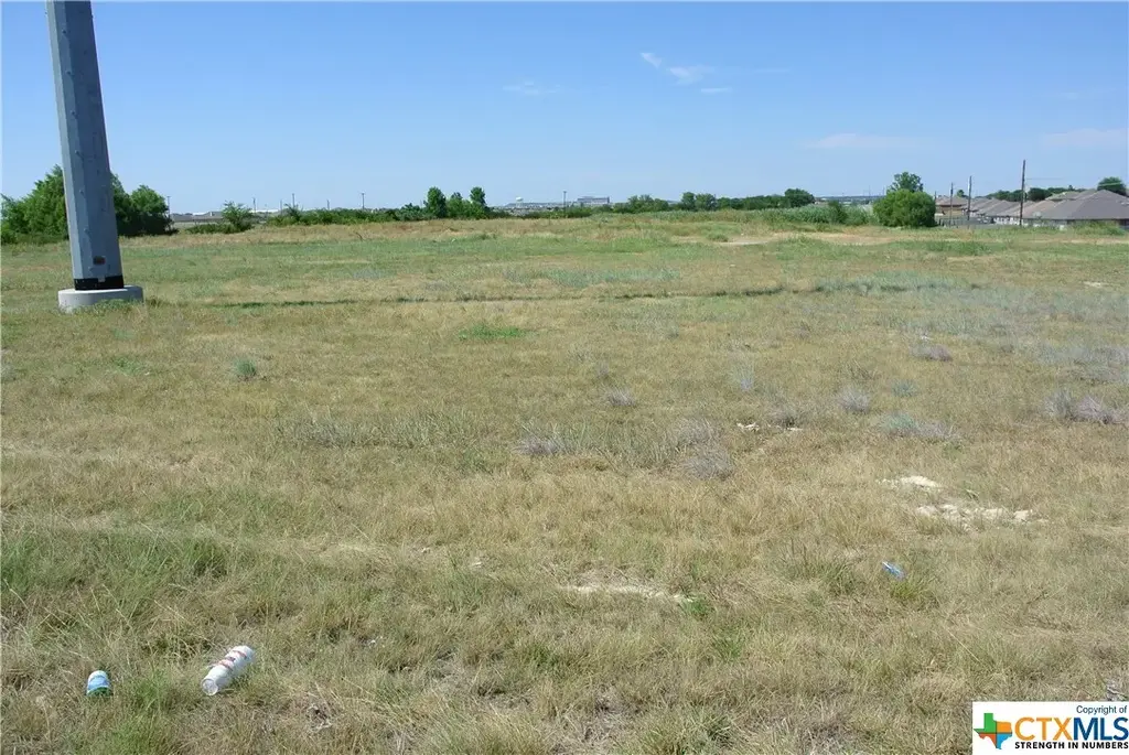 402 W Elms Road, Killeen