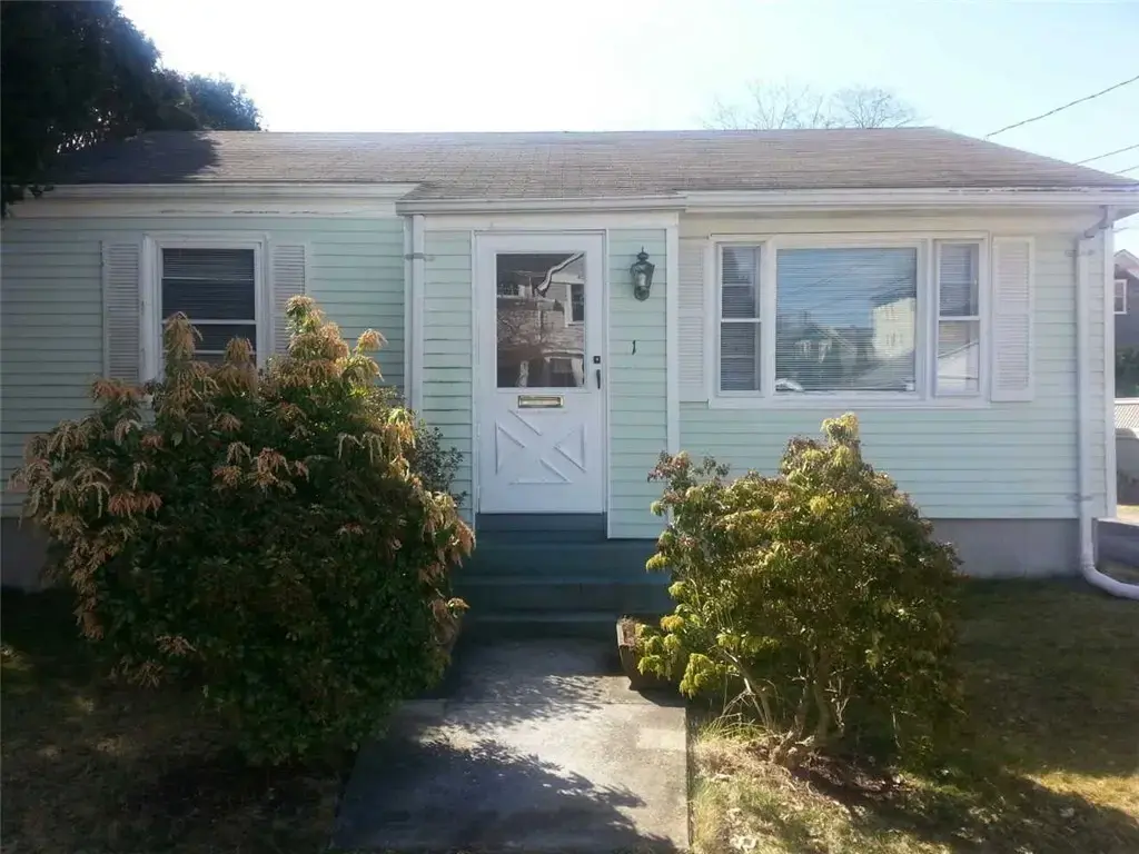 1 Katzman Pl, Newport