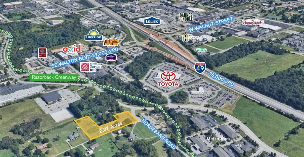 5421 W Horsebarn Lane, Rogers