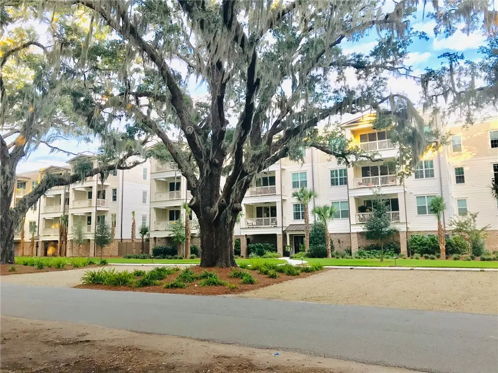 111 Gascoigne Avenue 204, St Simons Island