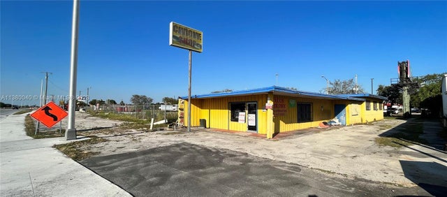 2 of 7 - 2860 S Kings Hwy, Fort Pierce, FL