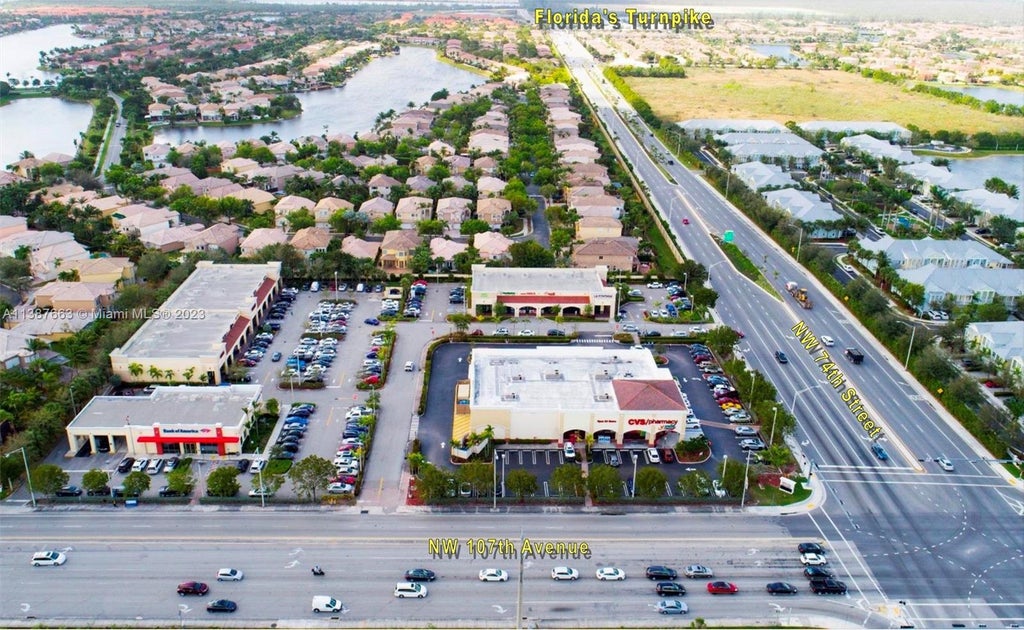 10740 Nw 74th St, Doral