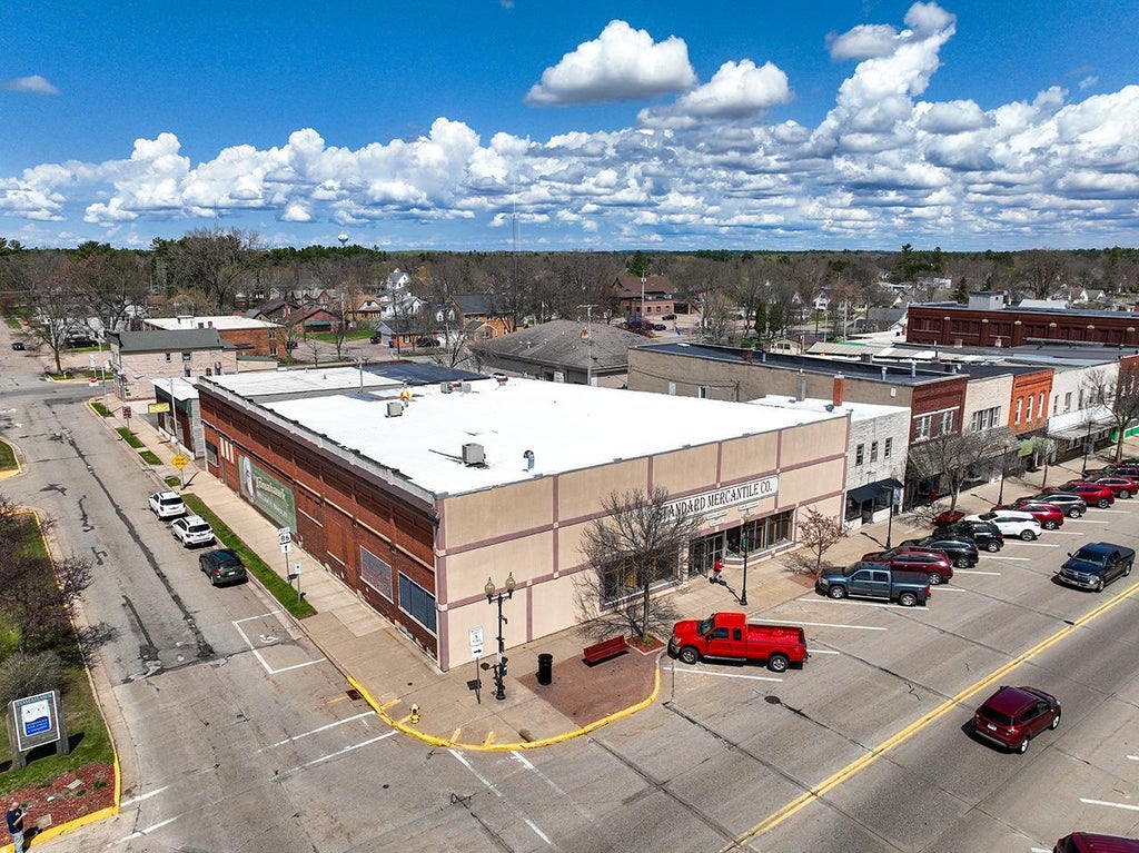 220 Wisconsin Ave W, Tomahawk, WI MLS 201531