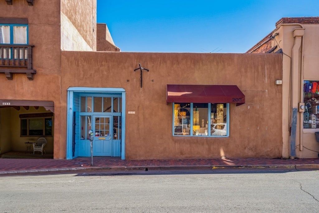 203 W Water Street, Santa Fe Property Listing MLS® 202339076