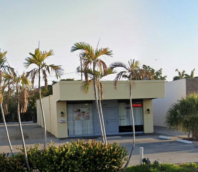 4 of 6 - 617 Northlake Blvd, North Palm Beach, FL