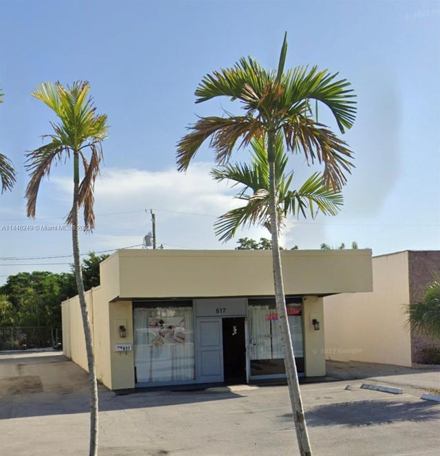 5 of 6 - 617 Northlake Blvd, North Palm Beach, FL