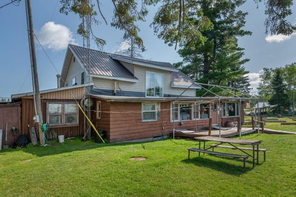 8915 Pickerel Lake Rd, Pickerel MLS 205222