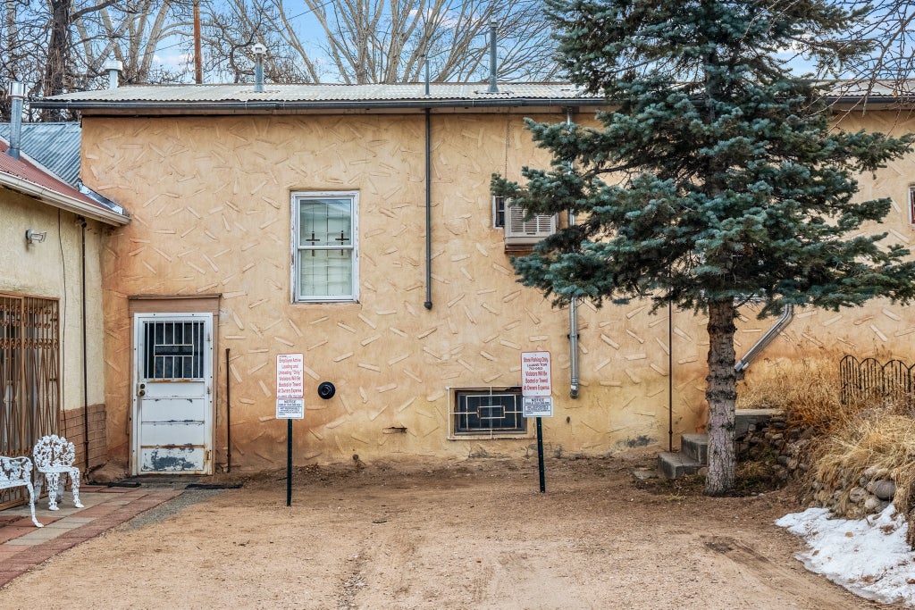 17 Santuario Drive, Chimayo Property Listing MLS® 202400294