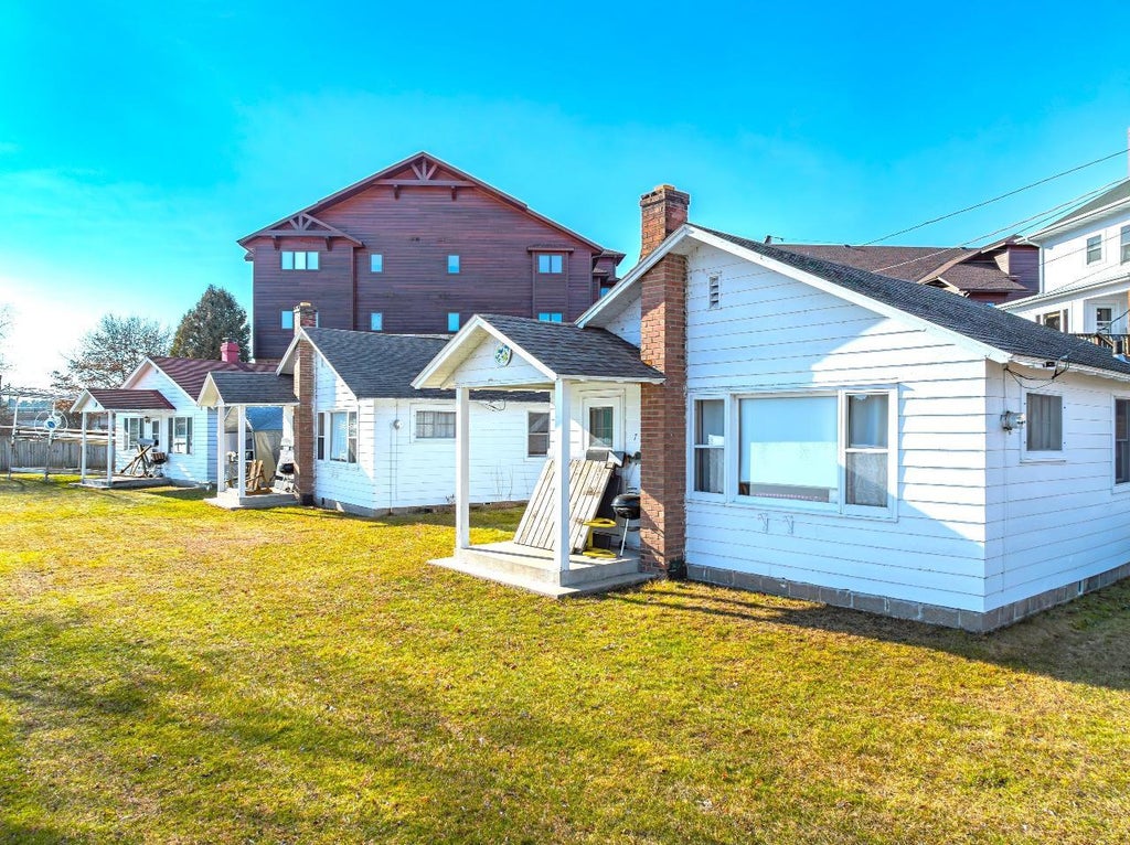 317 Park Ave E, Minocqua MLS 205501