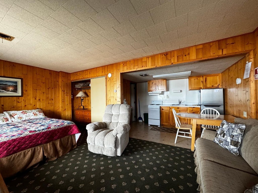 317 Park Ave E, Minocqua MLS 205501