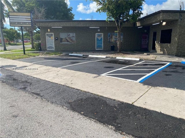 1 of 1 - 649 Nw 22nd Rd, Fort Lauderdale, FL
