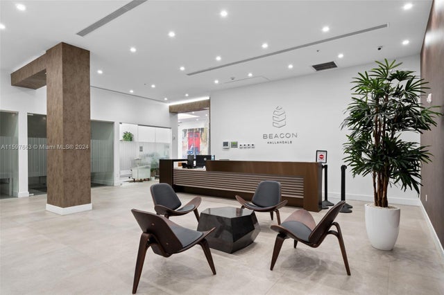 1 of 14 - 800 Se 4th Ave 817, Hallandale Beach, FL