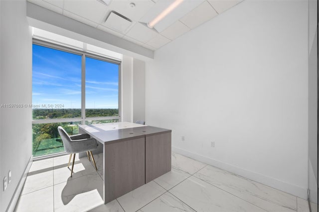 5 of 14 - 800 Se 4th Ave 817, Hallandale Beach, FL