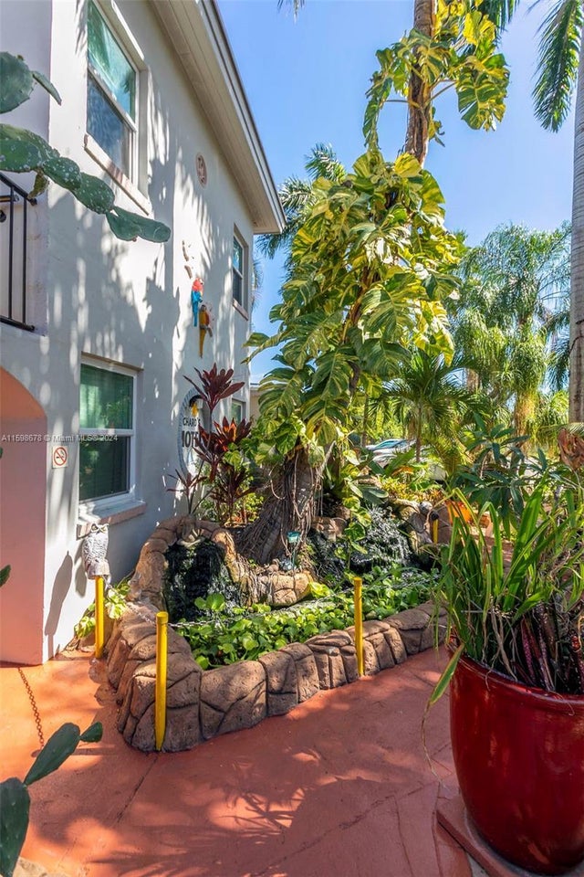 5 of 54 - 1219 S Federal Hwy, Hollywood, FL