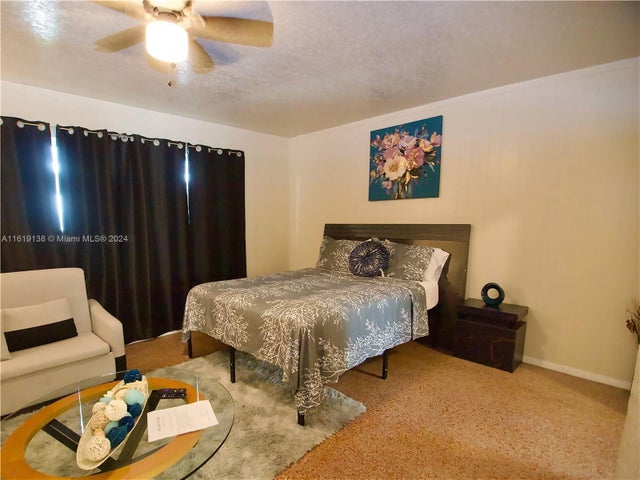 4 of 25 - 1934 Madison St 1-5, Hollywood, FL