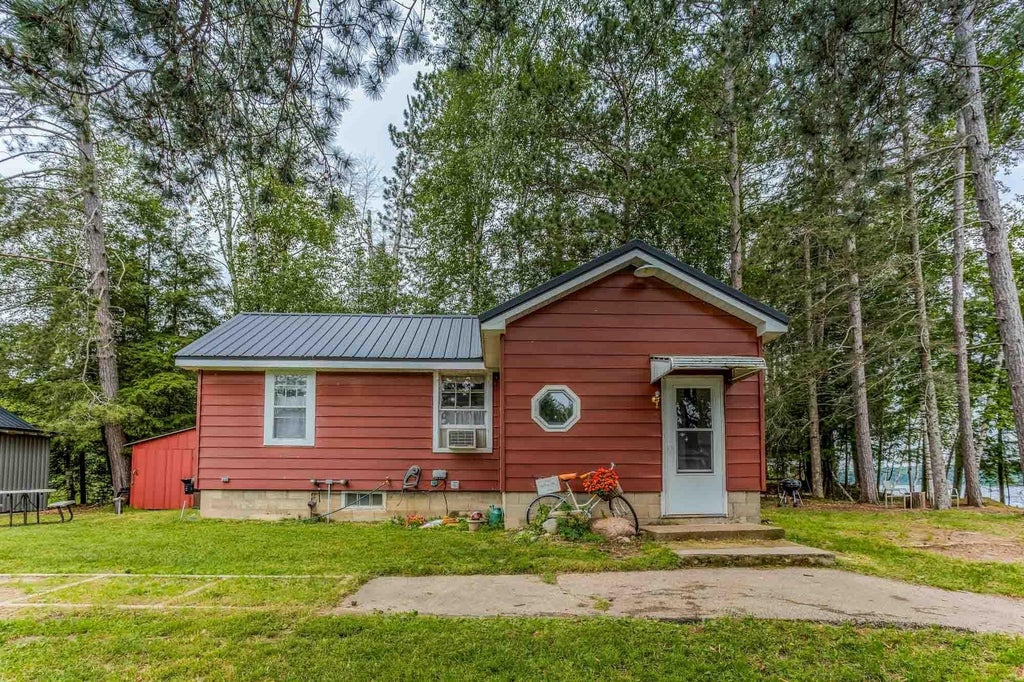 9548 Shore Dr S, Pickerel, WI MLS 207835