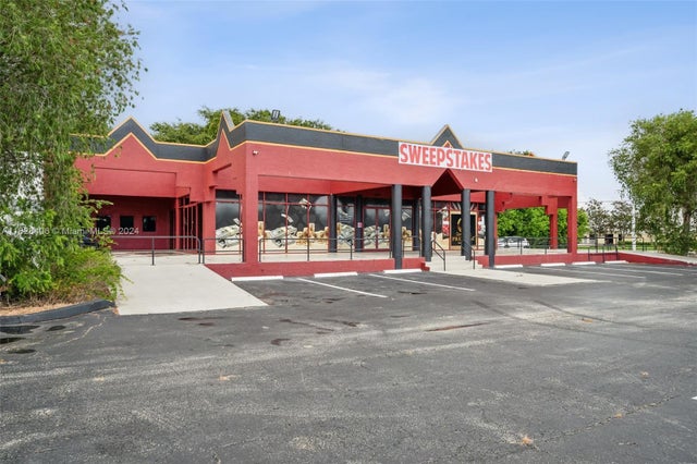 4 of 18 - 4403 S Us Highway 1 C, Fort Pierce, FL