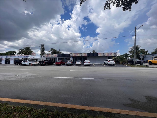 2 of 20 - 1100 S Dixie Hwy, Hollywood, FL