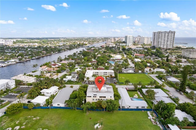 2 of 3 - 3208 Se 7th St, Pompano Beach, FL