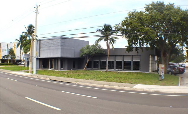 2 of 22 - 5401 N Federal Hwy, Fort Lauderdale, FL