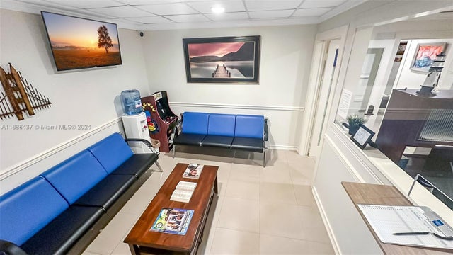 3 of 28 - 7800 W Oakland Park Blvd D-304, Sunrise, FL
