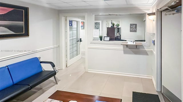 5 of 28 - 7800 W Oakland Park Blvd D-304, Sunrise, FL
