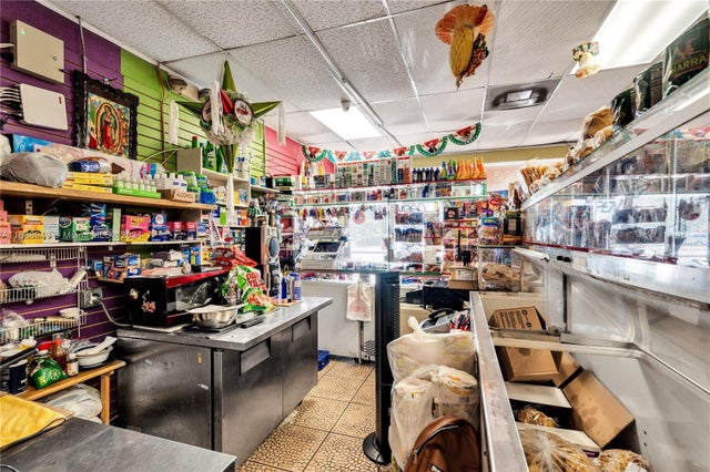 3 of 11 - 3937 David Blvd, Fort Lauderdale, FL