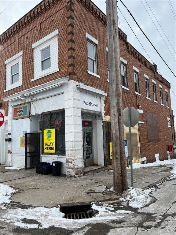 1158 Fruit Avenue, Farrell