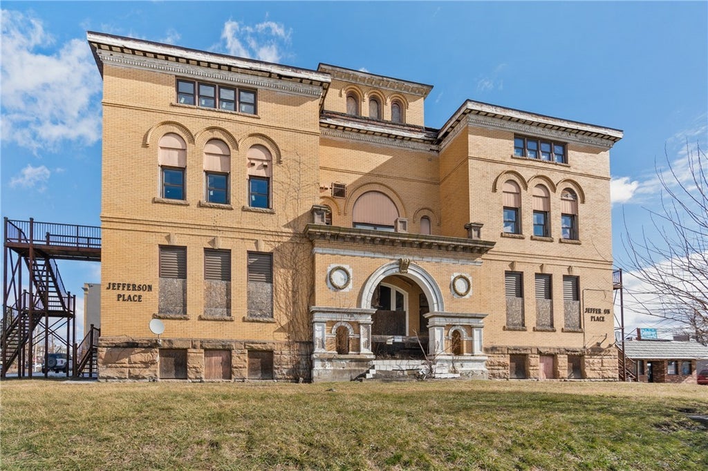 1090 Jefferson Avenue, City of Washington