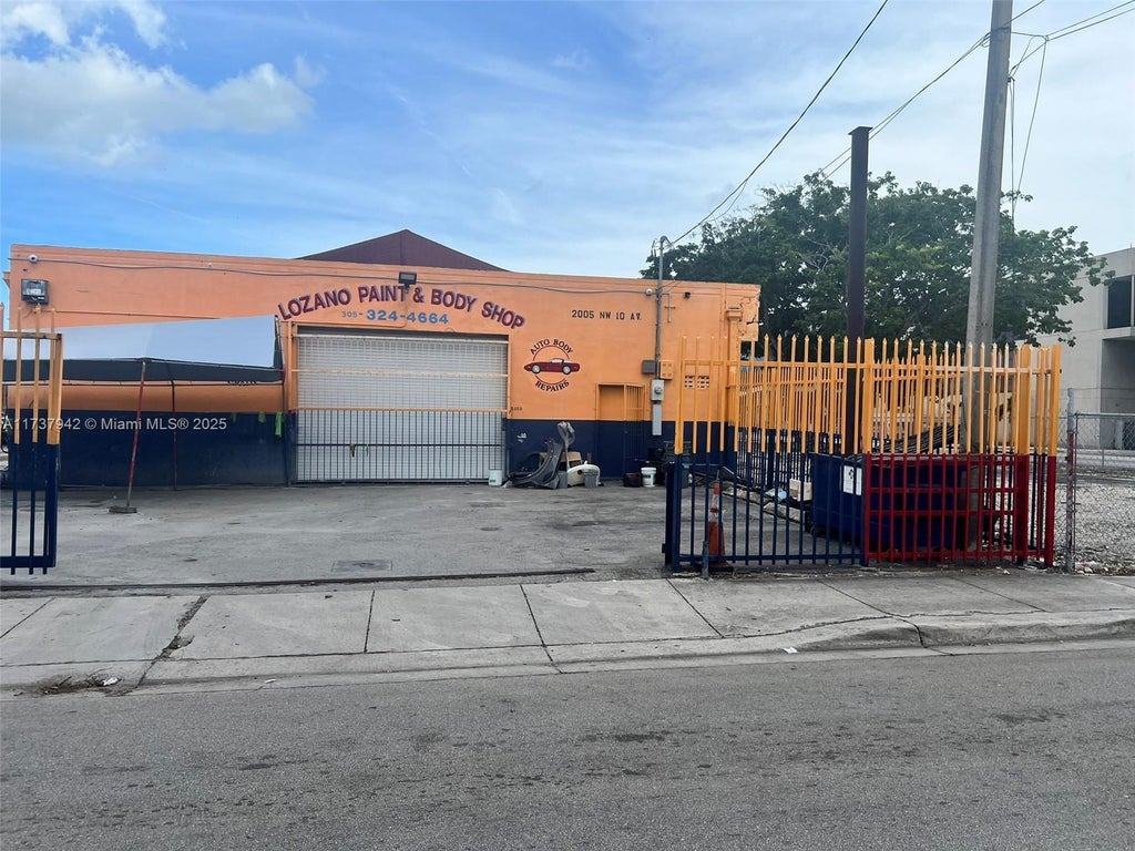 2005 Nw 10th Ave, Miami