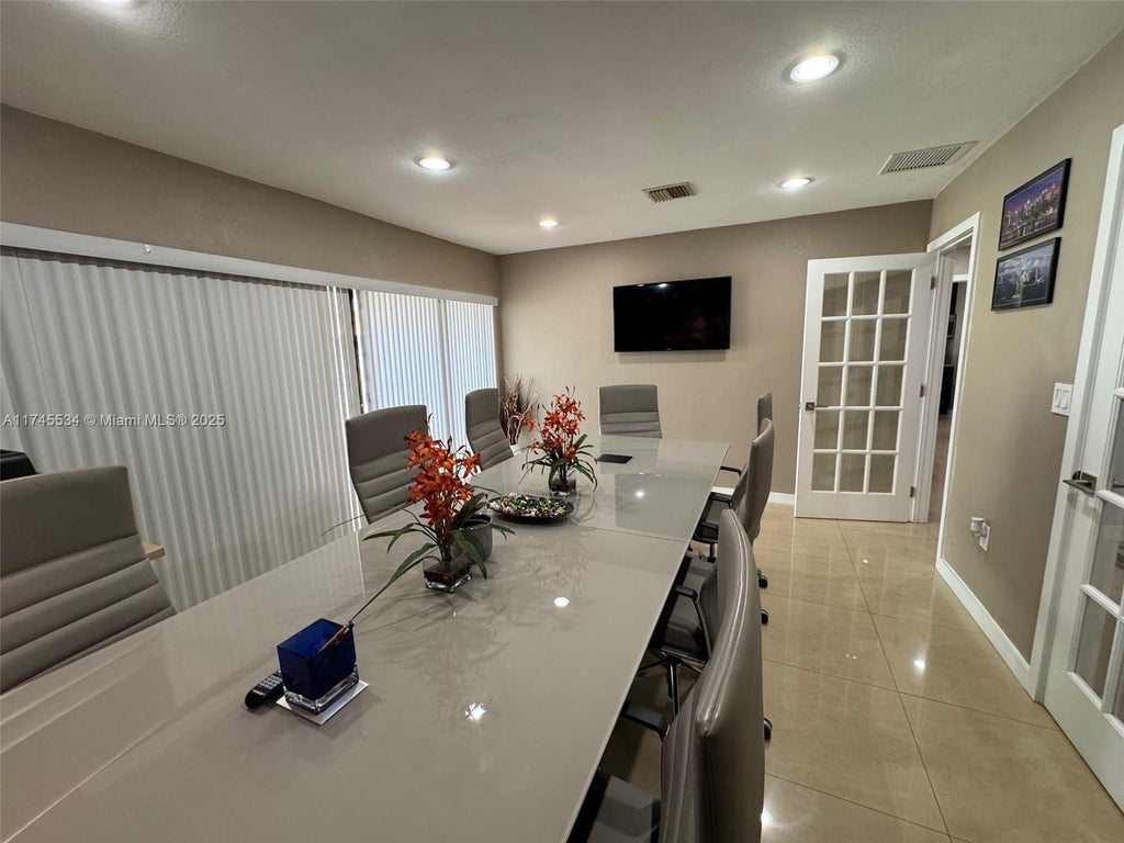 8550 W Flagler St 101, 