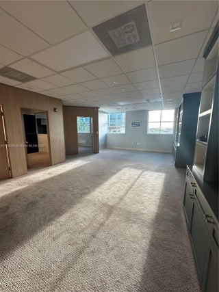 Photo of Listing #A11742094