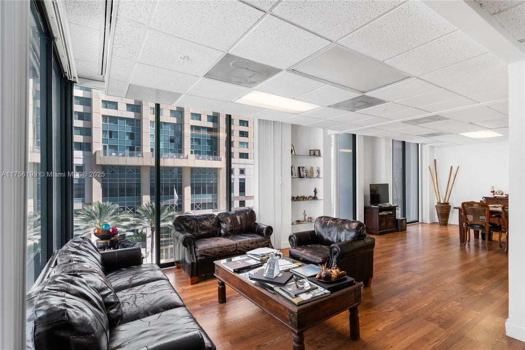 1110 Brickell Ave 601a, Miami