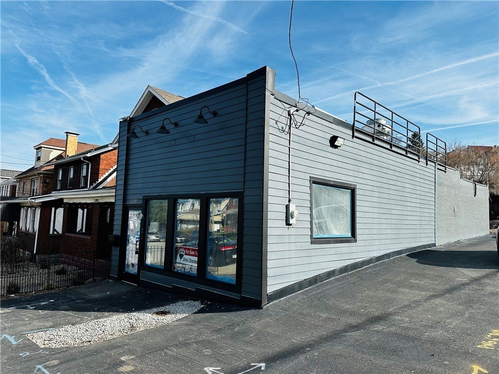 1200 Brookline Boulevard, Brookline