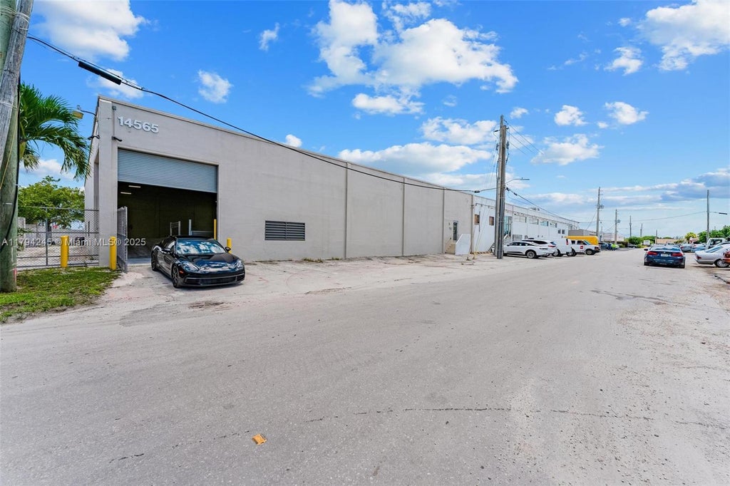 14565 Nw 26th Ave, Opa Locka
