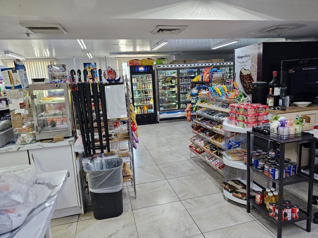 5077 Nw 7th St Cu-1, Miami