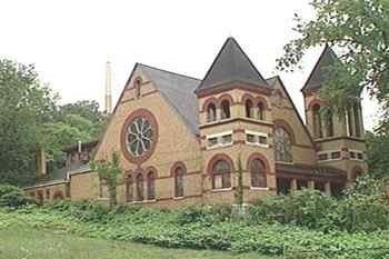 594 Herron Avenue, Hill District