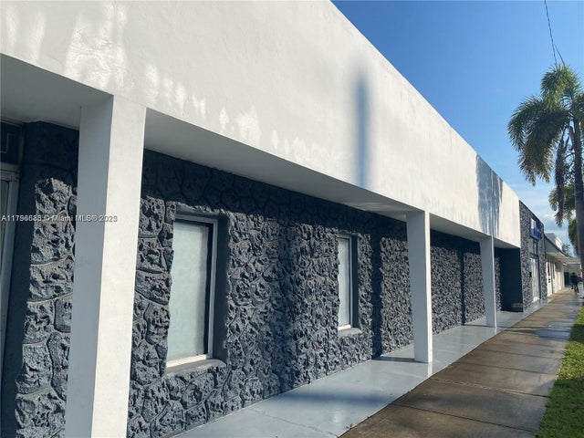 3 of 13 - 601 S 21st Ave, Hollywood, FL