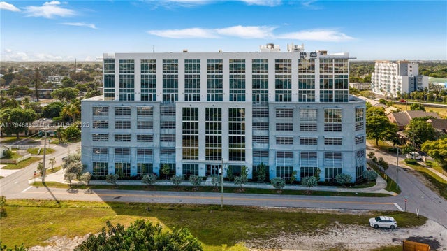 1 of 26 - 800 Se 4th Ave 511, Hallandale Beach, FL