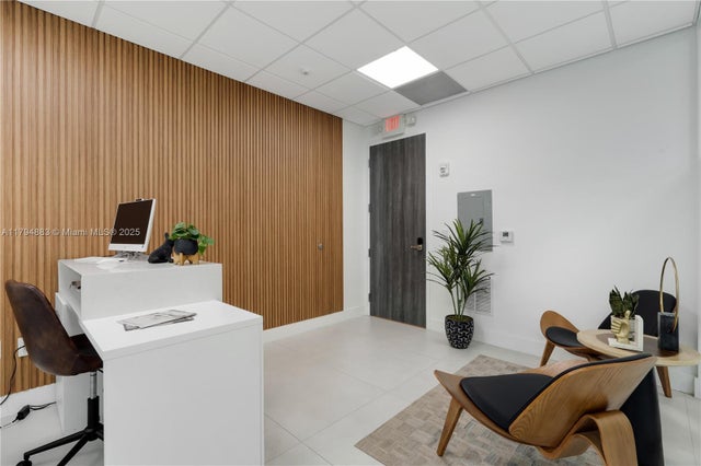 4 of 26 - 800 Se 4th Ave 511, Hallandale Beach, FL