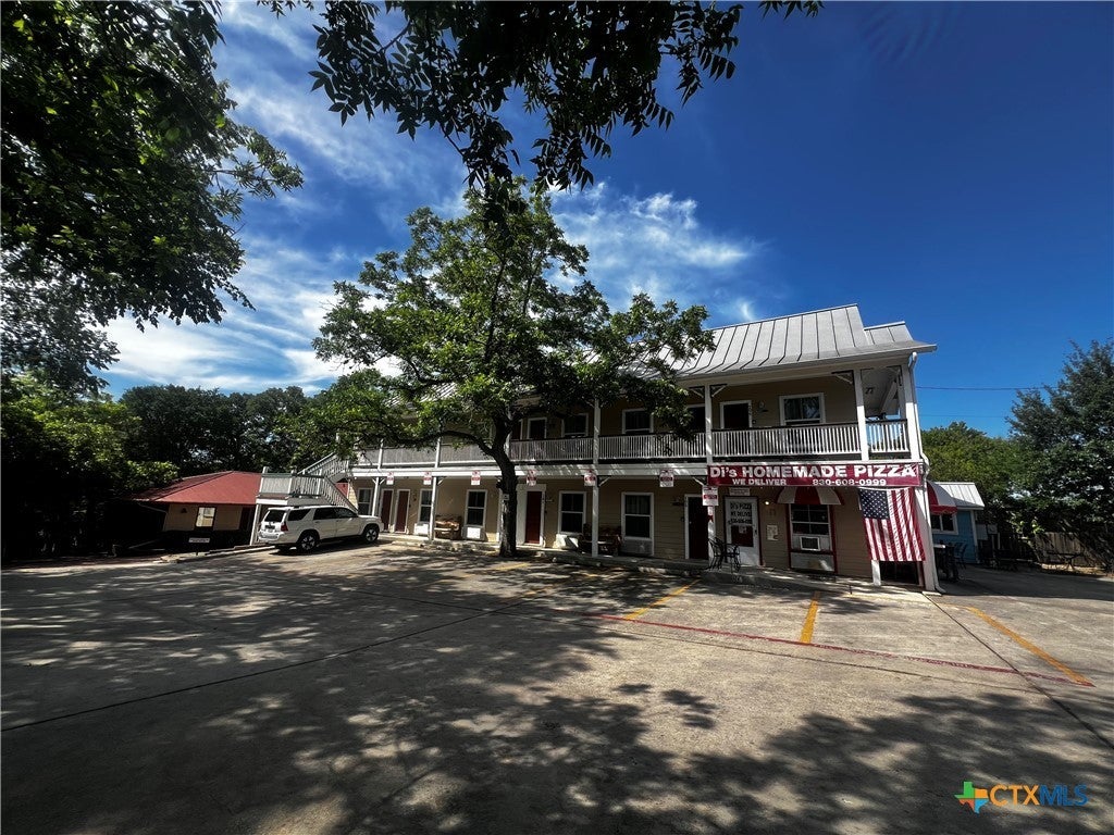211 W Lincoln Street 205/206, New Braunfels